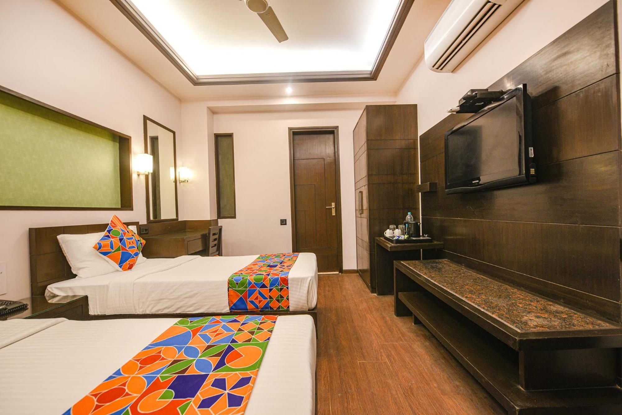 Fabhotel Aashraye New Delhi Bagian luar foto