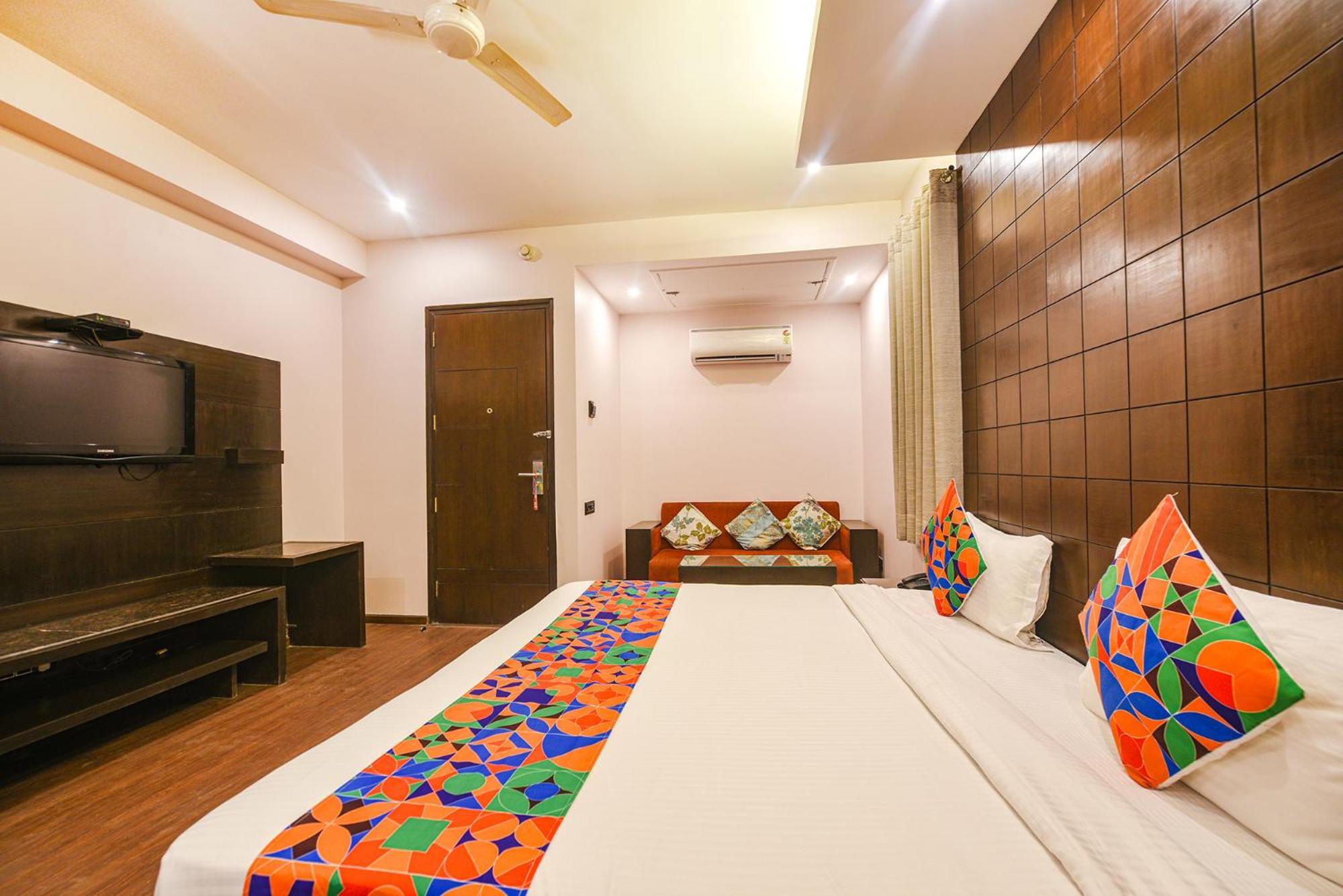 Fabhotel Aashraye New Delhi Bagian luar foto