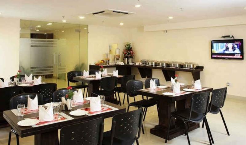 Fabhotel Aashraye New Delhi Bagian luar foto