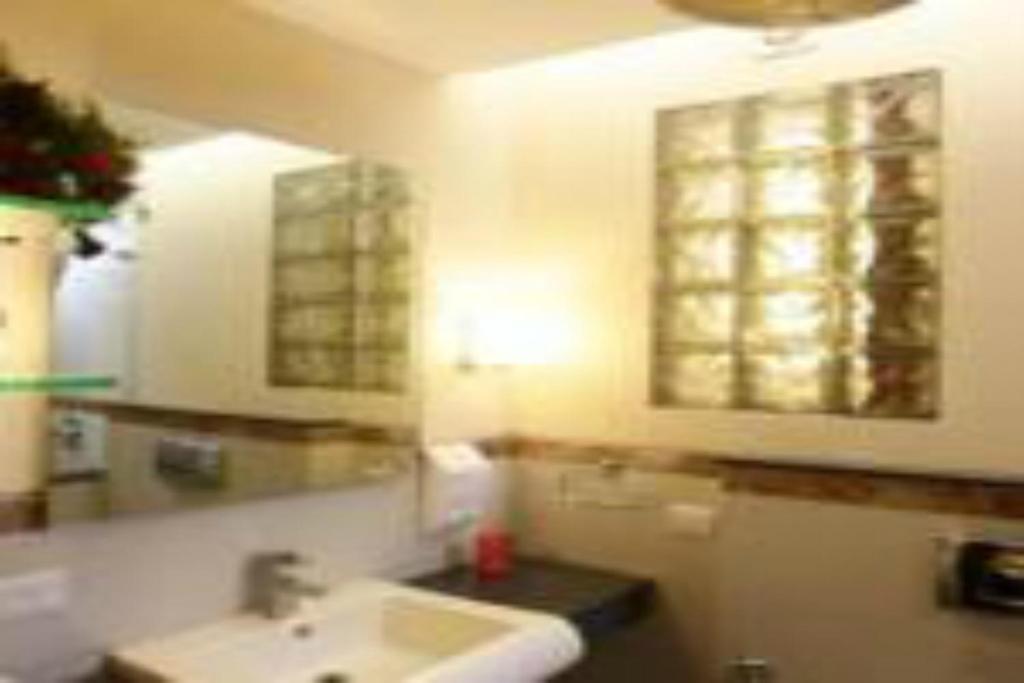 Fabhotel Aashraye New Delhi Bagian luar foto