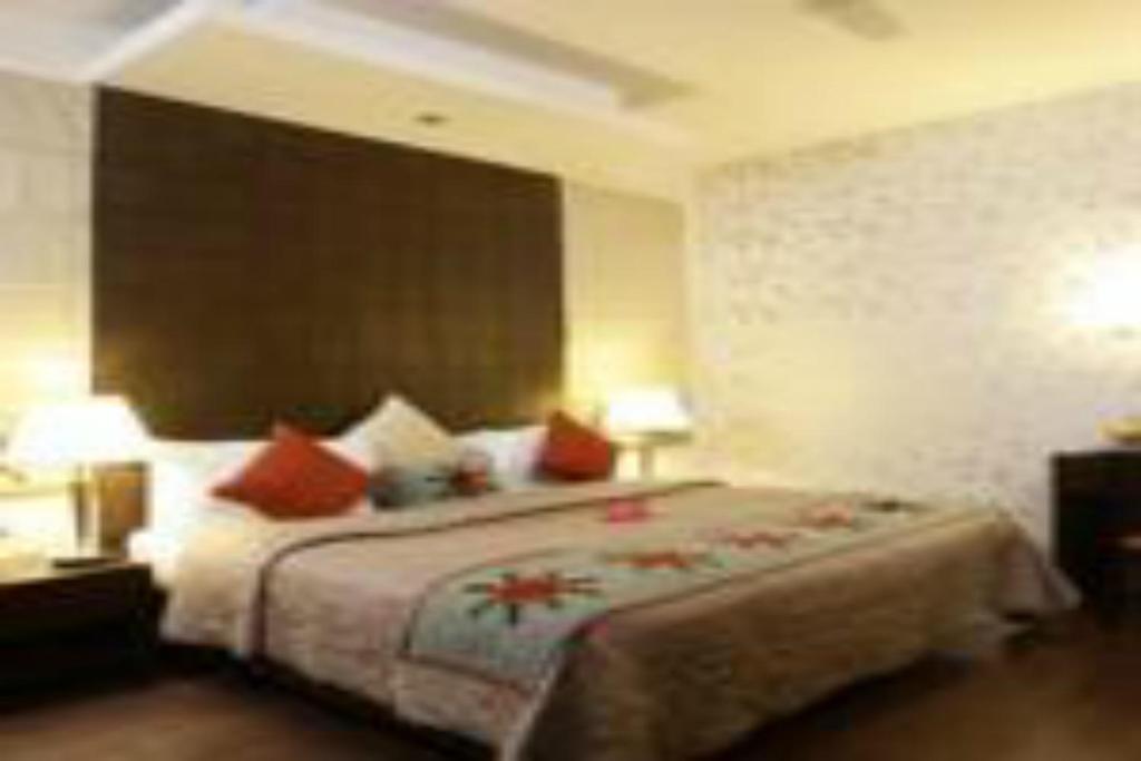 Fabhotel Aashraye New Delhi Bagian luar foto